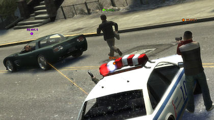 　警察から逃走することはこのゲームの重要な要素だ。GTA IVはEntertainment Software Rating Board（ESRB）から「M（17歳以上）」レーティングに認定されている。