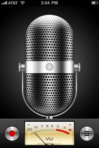 音声メモ

　iPhoneにはApple純正の音声メモが追加される。使い方は簡単で、ホームスクリーンから直接アクセスできる。