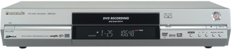 2. スタンドアロンのDVDレコーダー（1999年〜？）

　多くの人が、スタンドアロンのDVDレコーダーはビデオカセットレコーダー（VCR）の再来だと考えていたが、実際にはそうならなかった。DVDレコーダーはそれほどユーザーフレンドリーではなかった上に、ケーブルテレビや衛星テレビの会社が提供するデジタルビデオレコーダー（DVR）（そして「TiVo」）によって、その魅力が薄れてしまった。また、実際にDVDを焼く作業は、リビングルームではなくコンピュータルームで行われていた。それは今日でも変わっておらず、米国ではスタンドアロンDVDレコーダーの市場が干上がってしまった。