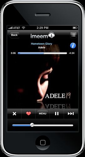 　Imeemアプリは、自分でImeemウェブサイトにアップロードした楽曲を呼び出しストリーミングすることができる。Imeemのラジオストリームとは違い、個人のコレクションから再生される楽曲の場合は、右上部にアルバムのトラックリストを示すアイコンが表示される。ユーザーの好みの順番で楽曲を再生することができる。個人のコレクションからストリームされる楽曲には、楽曲スキップの制限や同じアーティストの楽曲を連続再生できないなど、インターネットラジオコンテンツにある制限はない。