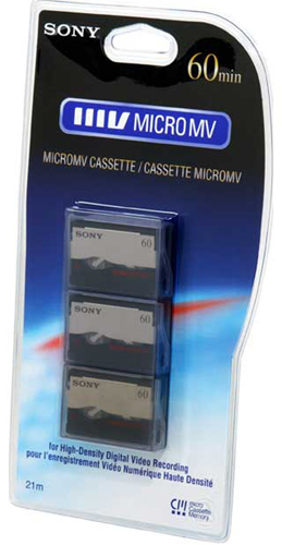 MICROMV（スライド2）

　MICROMVは今でも販売されている。この3個入りパックは、31ドルほどで売られている。