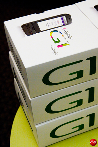 　G1を最初に発売したサンフランシスコのT-Mobileショップは21日、多くの在庫を用意した。