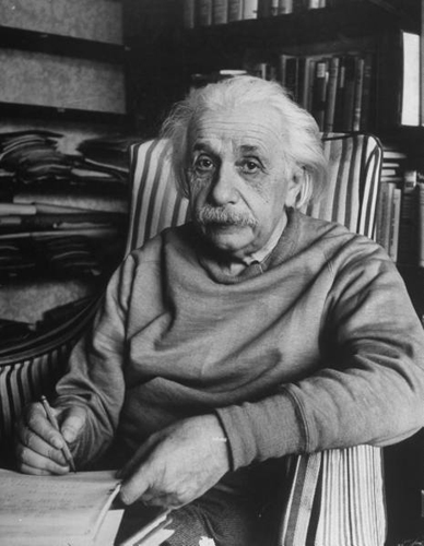 　Albert Einstein氏。1948年にプリンストン大学のオフィスで撮影。