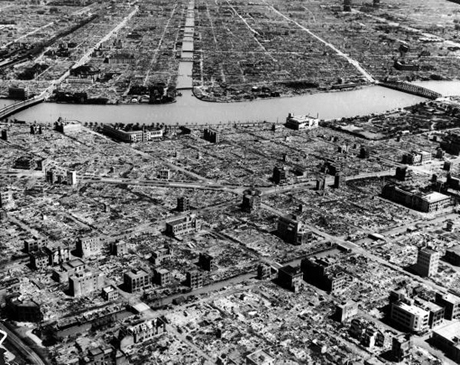 　原子爆弾投下後の広島。1945年9月撮影。