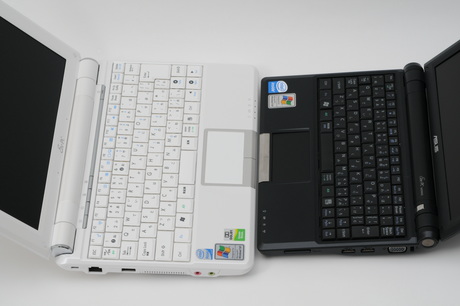 Eee PC 1000H-XとEee PC 900-Xは、キーボードのサイズもこれだけ違う。打ちやすさでは圧倒的にEee PC 1000H-Xだ。