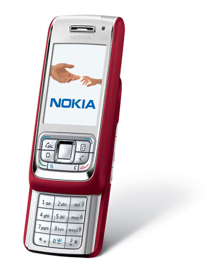 　「Nokia E65」は、スタイリッシュなスライド型の企業向けの携帯電話端末。