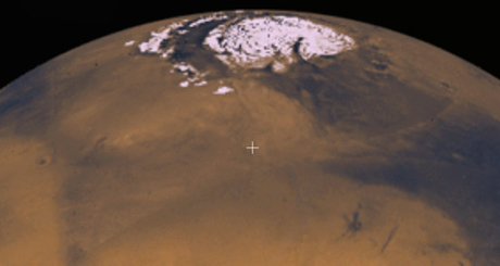 　火星の北極近辺。火星探査機Mars Phoenixはこの地点を目指しており、5月25日に着陸を予定している。

　この画像は、数秒単位で切り替わるように見えるが、これは火星が実際にはゆっくりと自転しているのをスクリーン上で見ているためである。