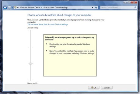 　「User Account Control（UAC）」は、Windows Vistaから大きくUIが変更された。Vistaではこのプロテクションのオンとオフを設定できたが、Windows 7では「always notify（いつも通知）」から「never notify（2度と通知しない）」の間をスライド式に設定することができる。