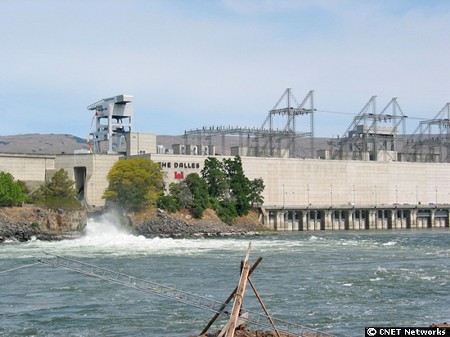 　GoogleがThe Dallesを建設地に選んだ理由は、このダムから供給される電力にあるようだ。