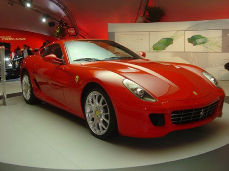 　Ferrariは、620馬力のV12エンジンを搭載したスポーツカーを披露した。この車両は「Ferrari 575m Maranello」の後継となる。