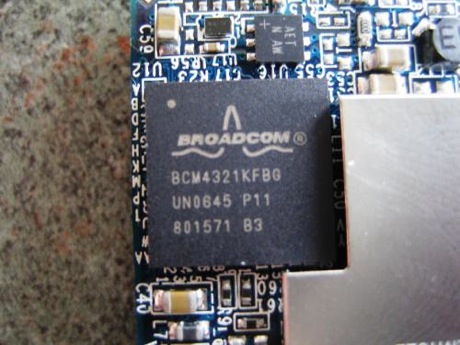 　2.4/5GHzベースバンドとメディアアクセスコントローラのBCM4321は、Broadcomの「BCM94321MC Intensi-fi 2.4/5 GHz PCI Express Mini Card」の一部として使用されている。