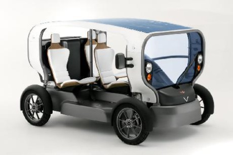 　フランスのVenturiは、都市部の通勤で使用するための電気自動車を展示している。同社はソーラーカーも同イベントで展示する予定。