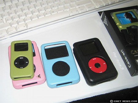 　Case-ariはこのような革製iPodケースをMacworldに出展した。