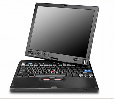 　Lenovo Groupの「ThinkPad X41 Tablet」は、ThinkPadシリーズのなかでも初めてディスプレイが回転するタイプだ。