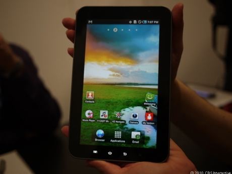 　ラスベガス発--Wi-Fi版の「Galaxy Tab」を米国時間1月4日に発表したサムスンは5日、現地で開催の2011 International CESでVerizon Wirelessとともに4G LTEに対応した「Galaxy Tab 4G」を発表した。