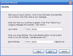 　ユーザー名とパスワードを入力するだけでGmailや.Mac といったウェブメールサービスにアクセスできる。
