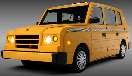 　ニューヨークにおける公共施設での利便性を改善することを目的とした団体Design Trust for Public Spaceが、イエローキャブ誕生100周年を記念して、イベント「Taxi 07 Exhibit」をNew York International Auto Showで開催している。こちらは「Standard Taxi」というタクシー。天然ガスを燃料としている。トランクに大型のタンクが設置されているため、営業中に燃料を補給する必要がないという。