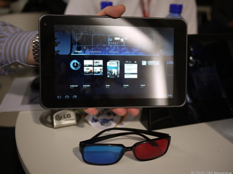 　Optimus 3Dスマートフォンとは異なり、3Dビデオの閲覧にはメガネが必要になる。
