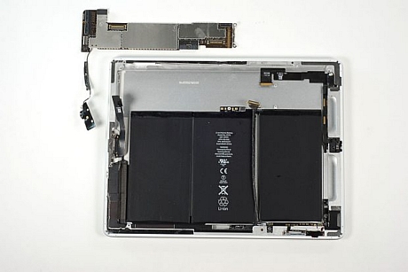 　Wi-FiアンテナはiPad 2のメインPCBに接続されたまま。