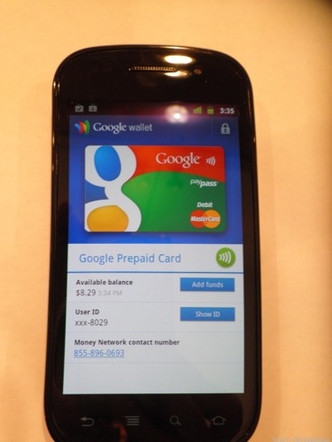 　Google Walletを使って、さまざまなクレジットカードの残高を確認することもできる。この写真は、筆者のGoogle Prepaid MasterCardの残高を示している。
