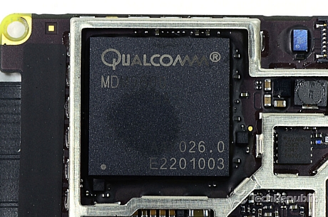 　Qualcommの「MDM9600」（3Gおよび4Gのワイヤレスモデム）。