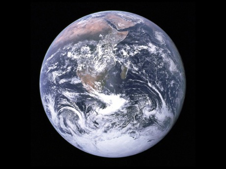 　アポロ17号から撮影された地球。1972年撮影。