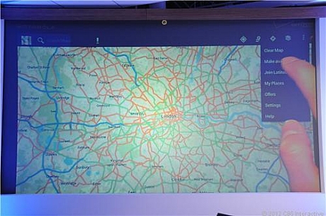 　ユーザーは、街路図（画像はロンドン）をダウンロードでき、見る際にはインターネット接続は不要だ。