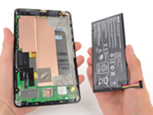 iFixit、グーグル「Nexus 7」を分解--内部の大型バッテリを公開