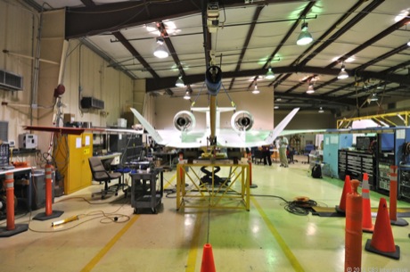 　X-48Cのような翼胴融合機の試作機（最終的なフルサイズの飛行機を8.5％のサイズに縮小したバージョン）の目的は、そうした形式の航空機の将来性を実証することだ。NASAと同局の契約パートナーであるBoeingおよびCranfield Aerospaceは前の試作機である「X-48B」で92回のテスト飛行を行っている。

　X-48Cはまだ飛行しておらず、同機のフルサイズバージョンが飛行するまでには10年以上かかる可能性があると研究者は試算している。
