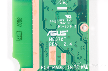 　ASUSのマザーボードには「ME370T REV. 2.4」と印字されている。
