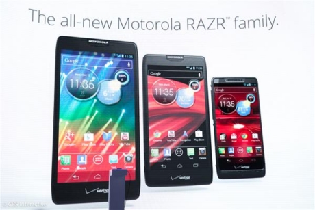 　Motorolaは米国時間9月5日、「DROID RAZR HD」「DROID RAZR MAXX HD」「DROID RAZR M」の新携帯電話3機種を発表した。どれもOSに「Android 4.0」を搭載し、年末には「Android 4.1」にアップグレードされる予定。