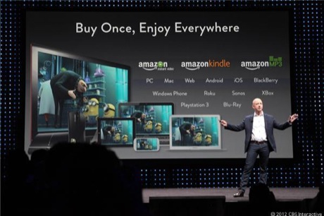 　Bezos氏は、Kindle Fireはサービスだと述べ、競合するタブレットから明確に区別した。