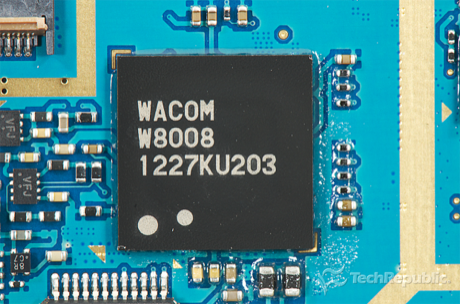 　Wacomの「W8008 1227KU203」。