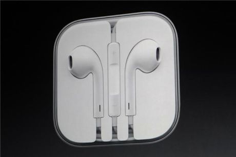 アップル、新型イヤフォン「EarPods」を発表--開発に3年 - CNET Japan