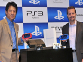 小型軽量化の新「PS3」や「PS Vita」新色--プレステ戦略を一挙公開