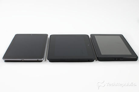 　Nexus 7や初代Kindle Fireよりも薄い。