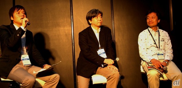 Web広告研究会の代表幹事でもある本間充氏（右）とデジタルインテリジェンスの代表取締役である横山隆治氏（中央）。アドビのデジタルマーケティングスペシャリスト、井上慎也氏（左）