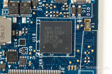 　Texas Instrumentsの「Stellaris」マイクロコントローラである「LM4FS1GH」。