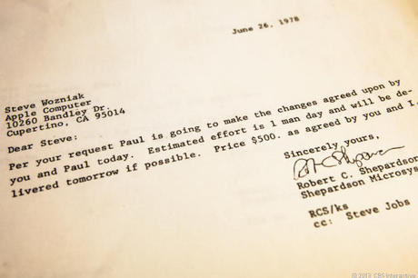 　Shepardson氏がSteve Wozniak氏に送った1978年6月26日付けのこの書簡には、開発作業の変更について書かれている。納入まではたった1日で、費用が500ドルになると記されている。