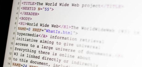  CERNによって再公開された世界最初のウェブページのHTMLソースコード