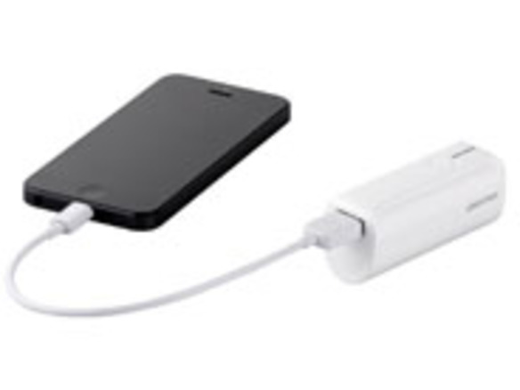 バッファロー、残量を確認できるLED付きモバイルバッテリ--iPhone1回フル充電