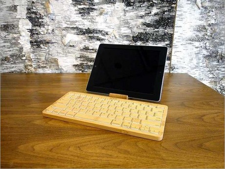 　竹でできたキーボード「iZen」。Kickstarterのプロジェクトになっている。