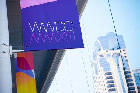 　4番通りに掛かっているWWDC MMXIIIのタペストリーを近くで撮影。