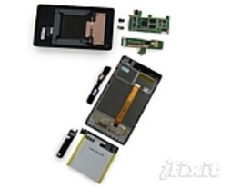 iFixitが新型「Nexus 7」を分解--修理しやすく、ワイヤレス充電も可能に