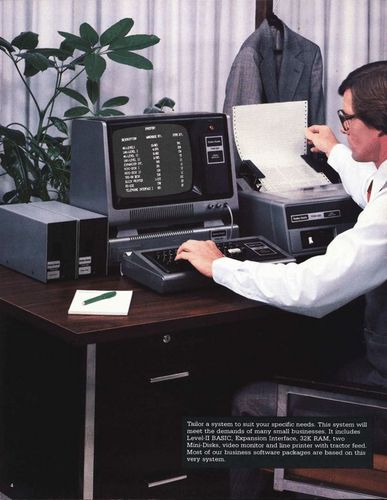 　電波干渉の問題があり（TRS-80 Model Iは近くの電子機器への干渉が大きかった）、Model Iは1981年1月に製造停止となる。

　Model Iは、製造が停止されるまでに25万台以上を売り上げた。これはTandyが当初予定していた製造台数を19万7000台も上回るものだった。

　TRS-80の1978年版カタログに掲載されたこのページからは、1978年当時のオフィスコンピューティングの様子がうかがえる。
