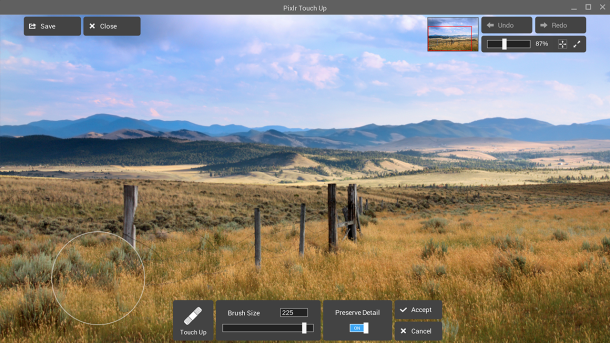 PixlrのChrome Appは、画像エディタとして典型的なブラウザインターフェースとは一線を画している。