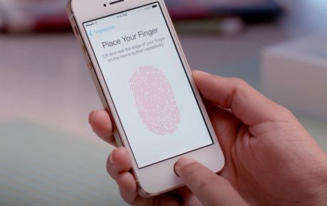 iPhone 5sの指紋リーダーである「Touch ID」。