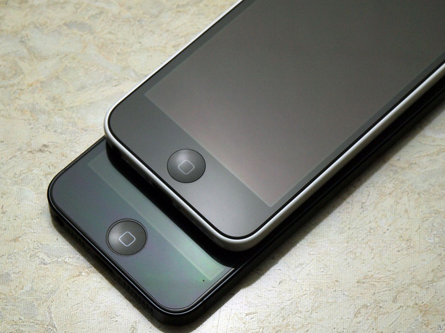 iPhone 5からiPhone 5s/5cに乗り換えるメリットは？--性能や機能を検証 - CNET Japan