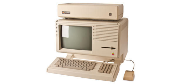 　オフィス向けだった「Apple Lisa」は、CPU「Motorola 68000」を搭載し、2MバイトのRAMや、「Apple ProFile」などの外部記憶装置をサポートしていた。