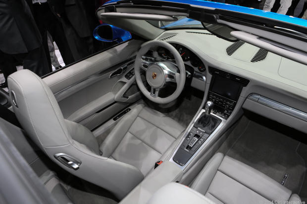 　911 Targa 4Sでは、Porscheの提供しているオプションやアメニティもすべて提供される。